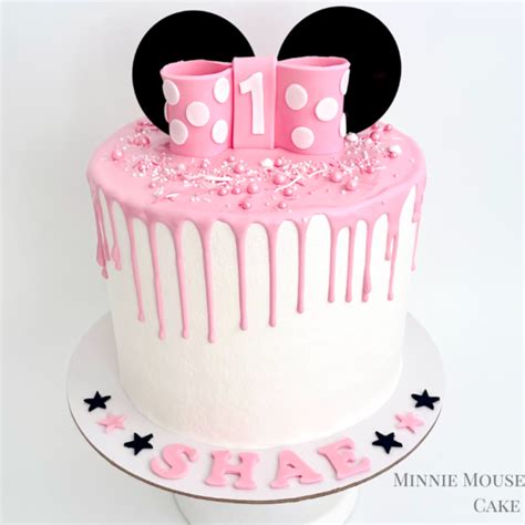 Minnie Mouse Cake La Roch Cakes Sweets