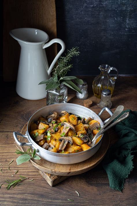 Zucca E Champignon In Padella