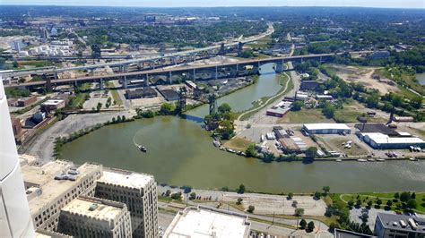 Collision Bend Cuyahoga River Cleveland Looking At Co Flickr