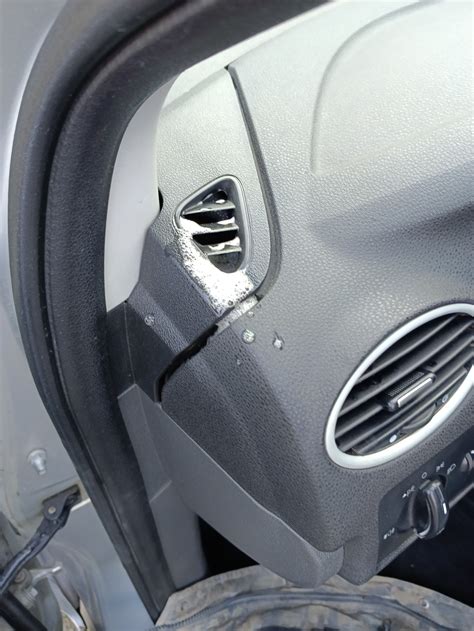 Очистка кондиционера — Ford Focus Sedan II, 1,6 л, 2006 года | мойка ...