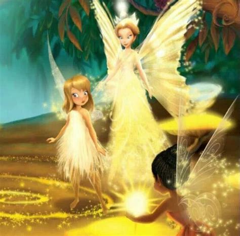 Tinker Bell And Queen Clarion Tinkerbell And Friends Tinkerbell Disney