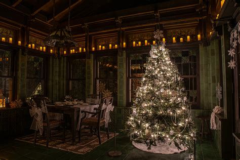 Glensheen Mansion In Duluth Features Stunning Christmas Tree Tour