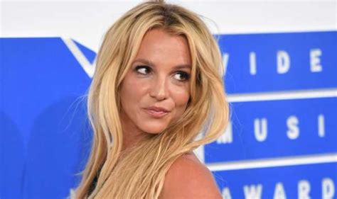 Britney Spears Memoir The Woman In Me Smashes Records In One Day