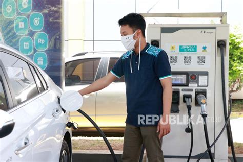 Teknologi Stasiun Pengisian Kendaraan Listrik Di Thamrin Nine