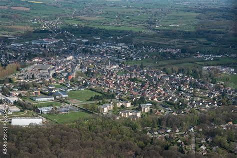 vue aérienne de Forges les eaux en Seine Maritime en France Photos