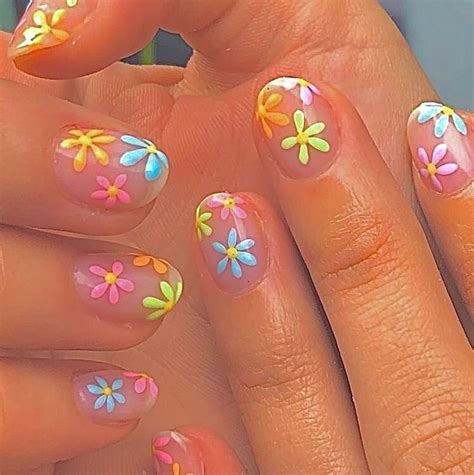 Pin By 🌸sophie T 🌸 On Indie Vibes Minimalist Nails Cute Nails Swag