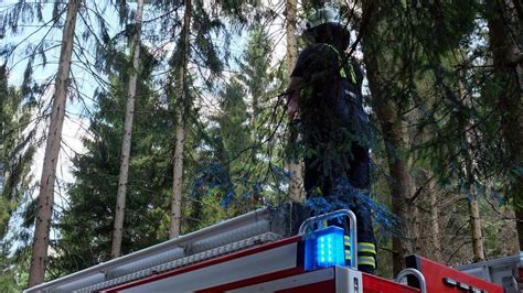 Waldbrand Gemeldet Feuerwehr Altena R Ckt Wieder Aus