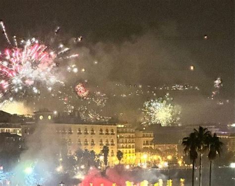 FOTO Il Capodanno Granata Ochoa Si Gode Salerno Candreva A Letto