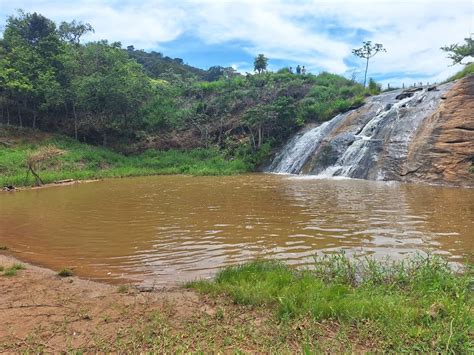 Adolescente é Encontrado Morto Em Cachoeira Suspeita é Que Tenha Se