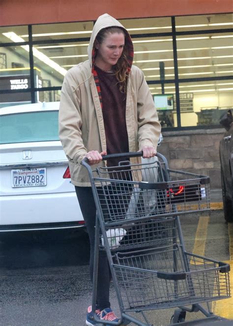 ANNA OSCEOLA Out Shopping at Gelson’s Market in Los Feliz 02/19/2024