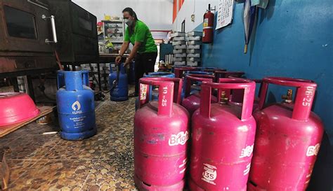 Harga Gas LPG Nonsubsidi Naik Mulai Hari Ini Pertamina Penyesuaian