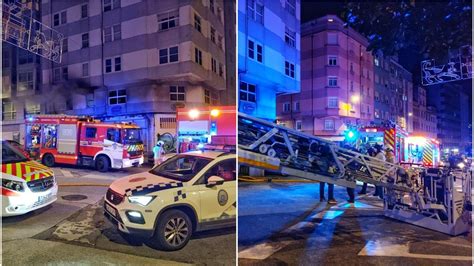 Un incendio en A Coruña calcina por completo una vivienda del barrio de