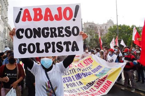 Protestas En Perú Exigiendo La Liberación De Pedro Castillo Y El Cierre