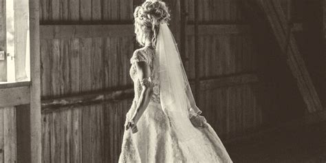 10 Most Expensive Wedding Dresses Ever Made - Rarest.org