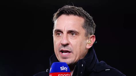 Gary Neville Blasts Man Utd Star That Doesnt Do Enough After Phil