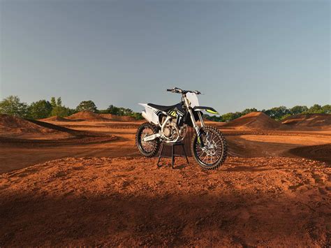 Triumph Debuts Its TF 250-X Dirt Bike With Video - Autopromag USA