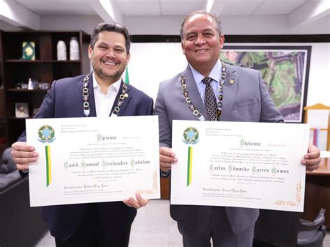 Senador Eduardo Gomes Recebe Medalha Do M Rito Judici Rio Do Trabalho