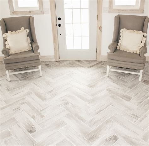 Herringbone Wood Look Tile Floor – Flooring Ideas