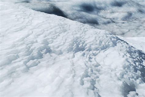 无人横图俯视室外白天旅游度假石头美景山雪雪山大雪中国亚洲阴影光线石子影子冰积雪景观山顶山峰雪景