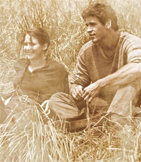 Katniss and Gale - The Hunger Games Fan Art (40398627) - Fanpop