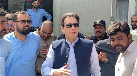 عمران خان کے خلاف زیرِ تفتیش القادر ٹرسٹ کیس کیا ہے؟