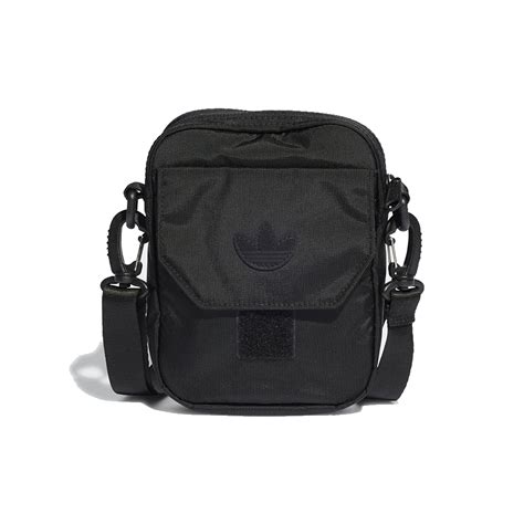 Adidas 愛迪達 PE FEST BAG 斜背包 男女 IB9349 運動 登山包 Yahoo奇摩購物中心