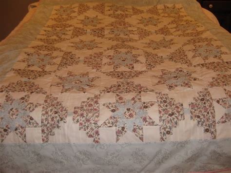 Jane Austen Dahlia Log Cabin Quilt Etsy