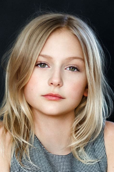 Alyvia Alyn Lind Profile Images — The Movie Database Tmdb