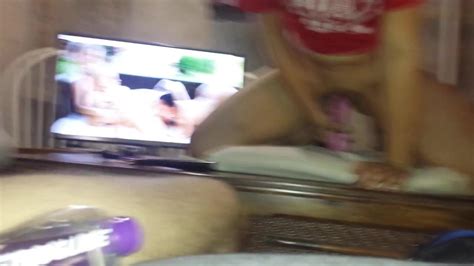 Cavalco Il Mio Dildo Sul Tavolo XHamster