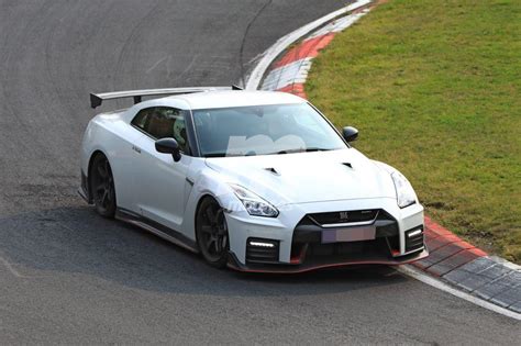 Nissan Gt R Nismo 2018 Primeras Imágenes Del Prototipo Motores