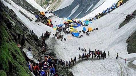 Amarnath Yatra Resumes On Baltal Route