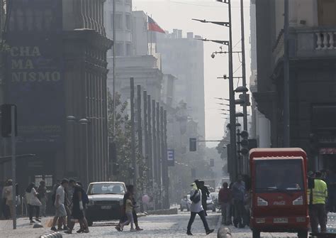 Incendios forestales Nube de humo cubre la Región Metropolitana