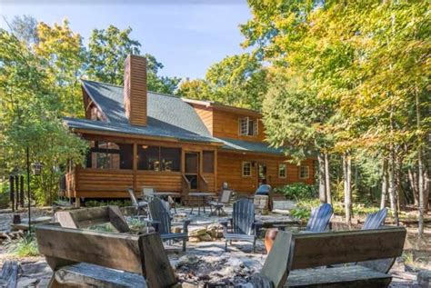 Stunning Texas Treehouse Rentals For A Sky High Getaway