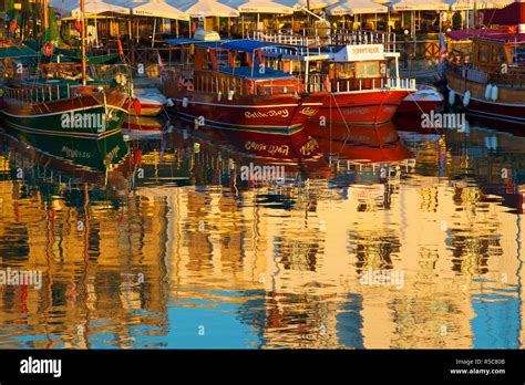 Kyrenia Harbour, Kyrenia, North Cyprus Stock Photo - Alamy