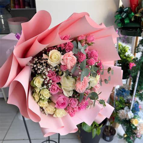 Sharjah Flower Delivery Gifts And Flowers In Sharjah Get Contact