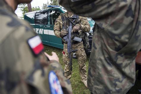 Kolumny Wojskowe Na Polskich Drogach Wydano Ostrze Enie O