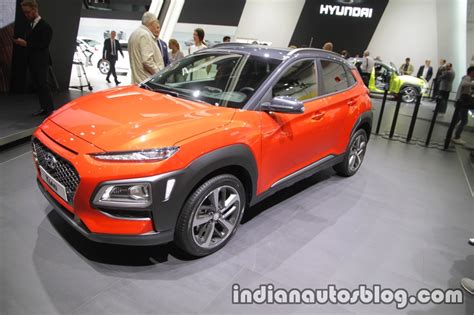 Hyundai Kona front three quarters at IAA 2017