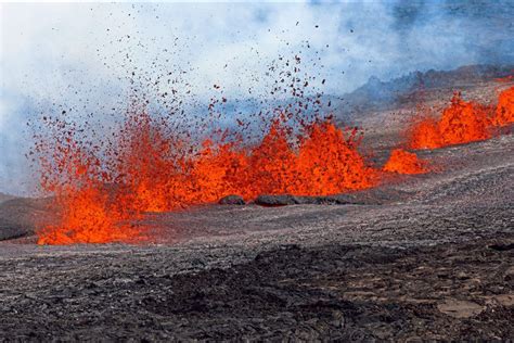 Mauna Loa Spektakul Re Bilder Und Videos Zeigen Vulkanausbruch Auf