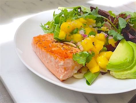 Delicious Pan Seared Salmon With Tropical Mango Salsa