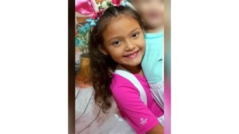 Menina De Anos Sobe Em Vaso Sanit Rio E Morre Ap S Ele Quebrar