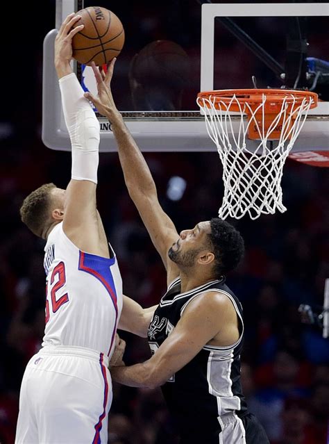 Cp3 Griffin Lead Clippers Past Spurs 107 92 In Opener Chattanooga