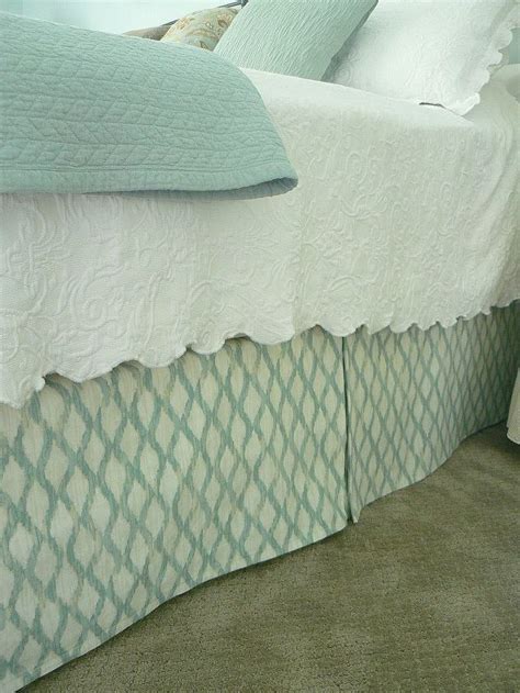 Diy Bed Skirt Is Super Simple Cheap Adjusts To Bed Height Diy Bed