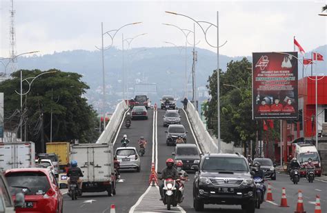 Konstruksi Pembangunan Flyover Di Bandung Siap Digunakan