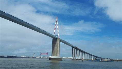 Pont de Saint Nazaire embouteillage monstre après un accident