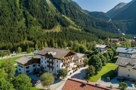 Ferienhotel Krimmlerfälle Zillertal Arena Krimml Hochkrimml