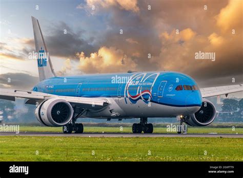 Klm Boeing 787 100 Years Livery Stock Photo Alamy