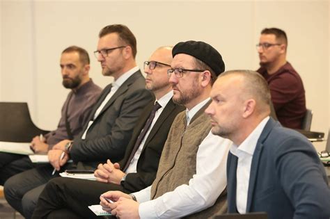 Sarajevo Seminar O Predstavljanju Projekata Bejtul Mala Na Dru Tvenim