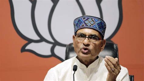 Former Mp Cm Shivraj Singh Mimics Rahul Gandhi Lashes Out Over Farm