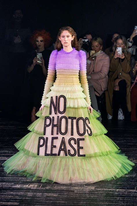 The Most Absurd Fashion Looks From Paris Fashion Week Slaylebrity