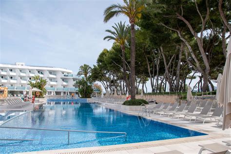 Pool Iberostar Waves Playa De Muro Platja De Muro Playa De Muro